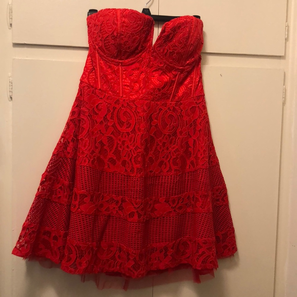 Worn once for a theme brunch no longer needed